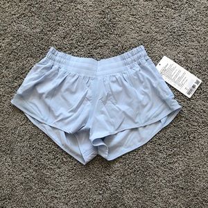 Lululemon Hotty Hot Shorts 2.5” - Size 6